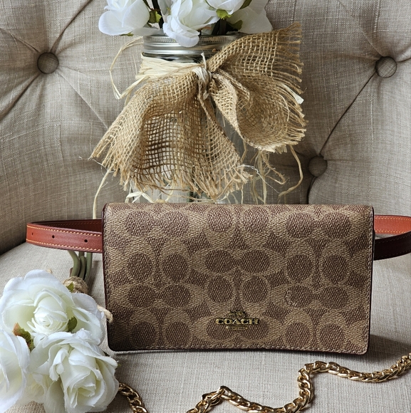 Coach Signature Jacquard Convertible Crossbody Belt Bag - Picture 2 of 16